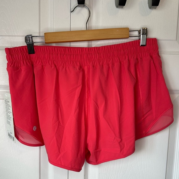 Lululemon Hotty Hot Low Rise Lined Short 2.5” Glaze Pink - Picture 4 of 11